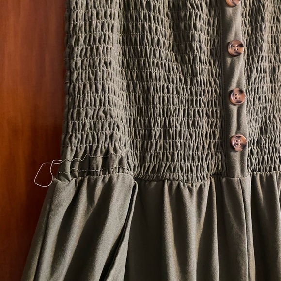 Olive green jumpsuit - Picture 5 of 7